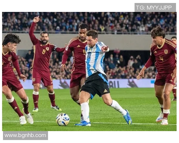 足球明星们的霸气合照高清呈现展现球场风采与团队精神的完美瞬间